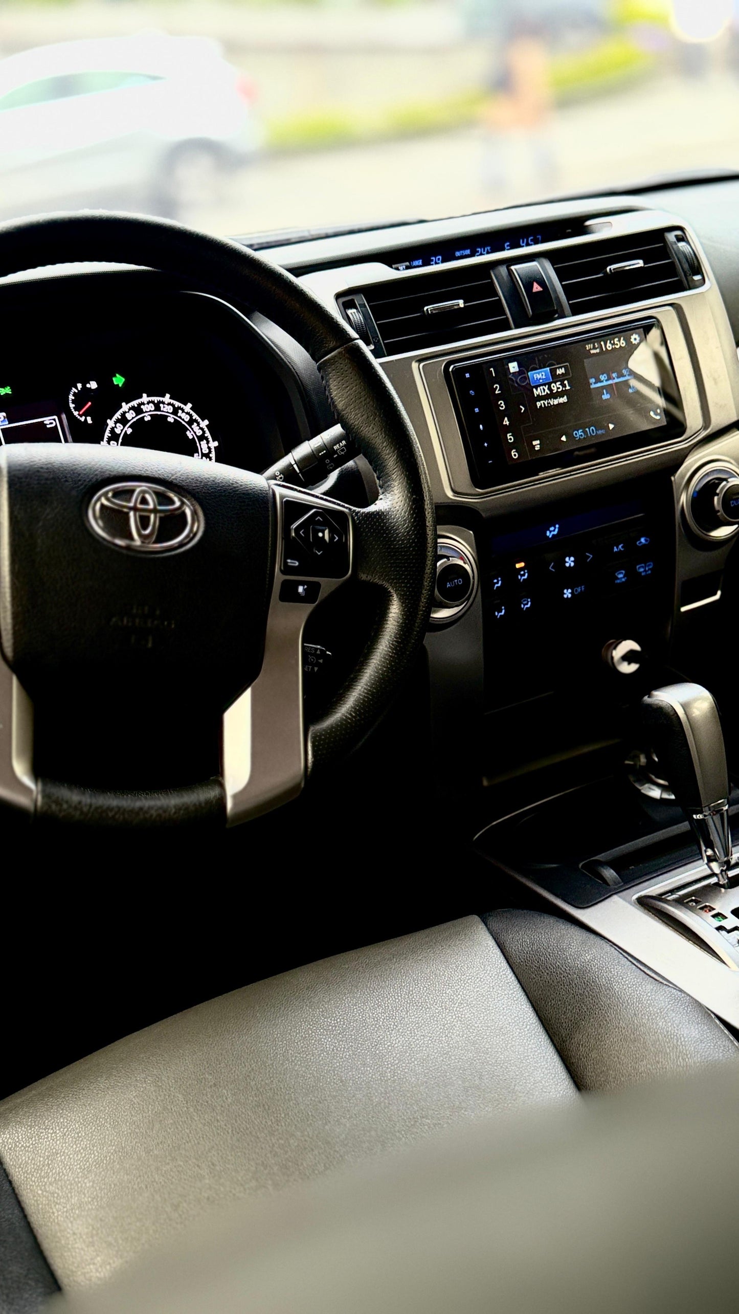 TOYOTA 4RUNNER SR5 4.0 2022 AUTOMÁTICA