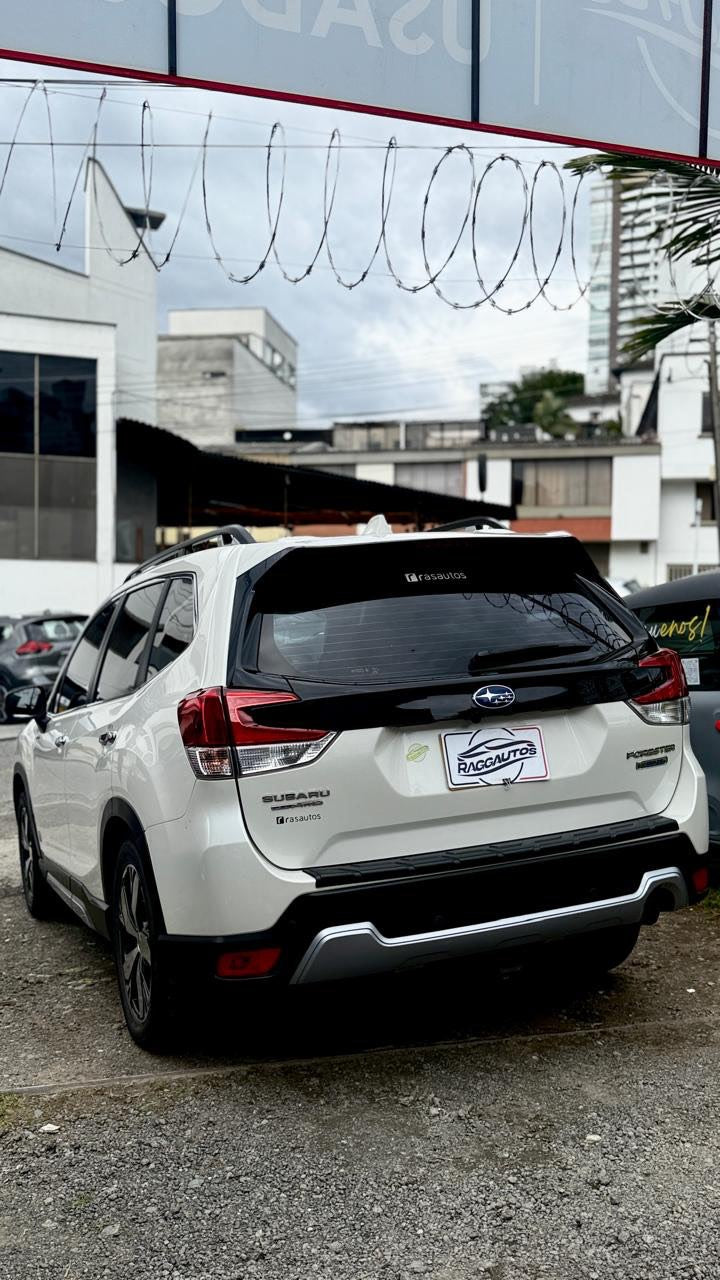 SUBARU FORESTER 2.0 HÍBRIDA 2021 AUTOMÁTICA