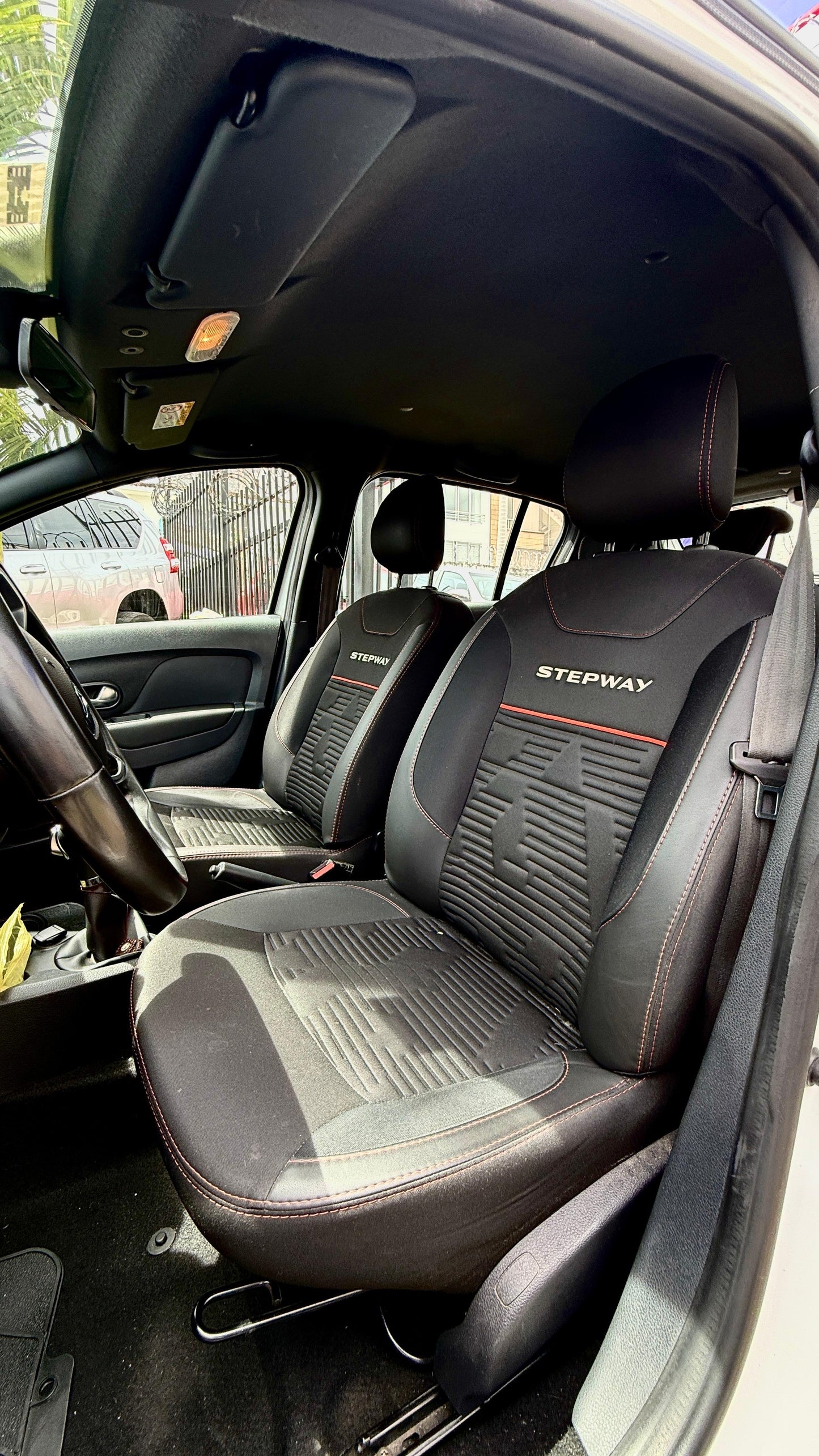 RENAULT SANDERO STEPWAY DYNAMIQUE 2020 AUTOMÁTICO