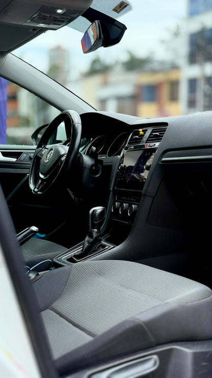 VOLKSWAGEN GOLF COMFORTLINE 1.4 TSI 2020 AUTOMÁTICO