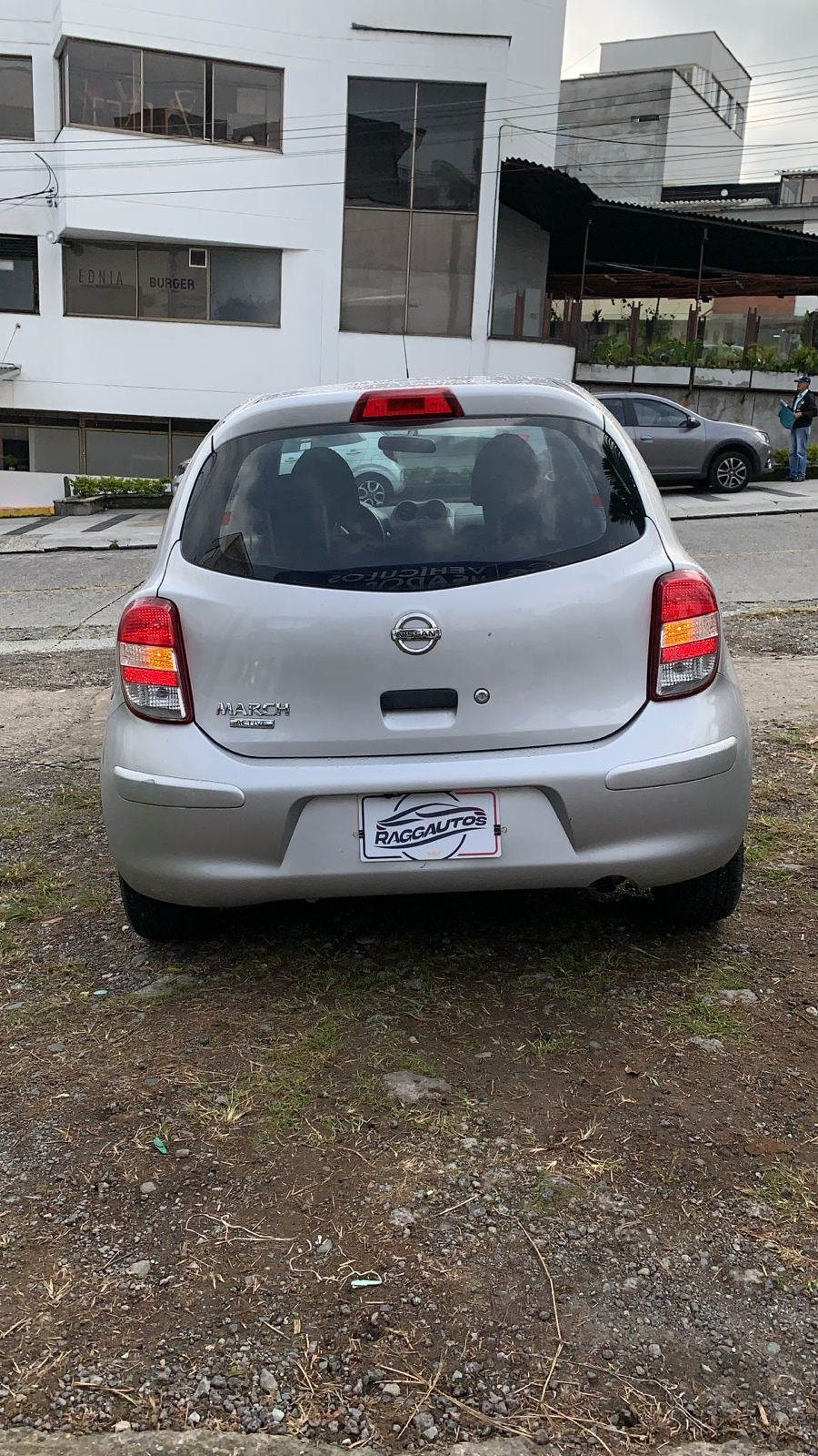 NISSAN MARCH ACTIVE 1.6 2020 MECÁNICO