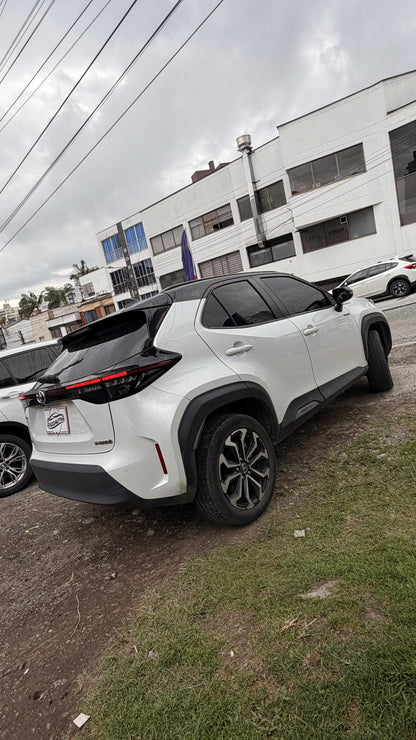 TOYOTA YARIS CROSS FULL HÍBRIDA 2023 AUTOMÁTICA