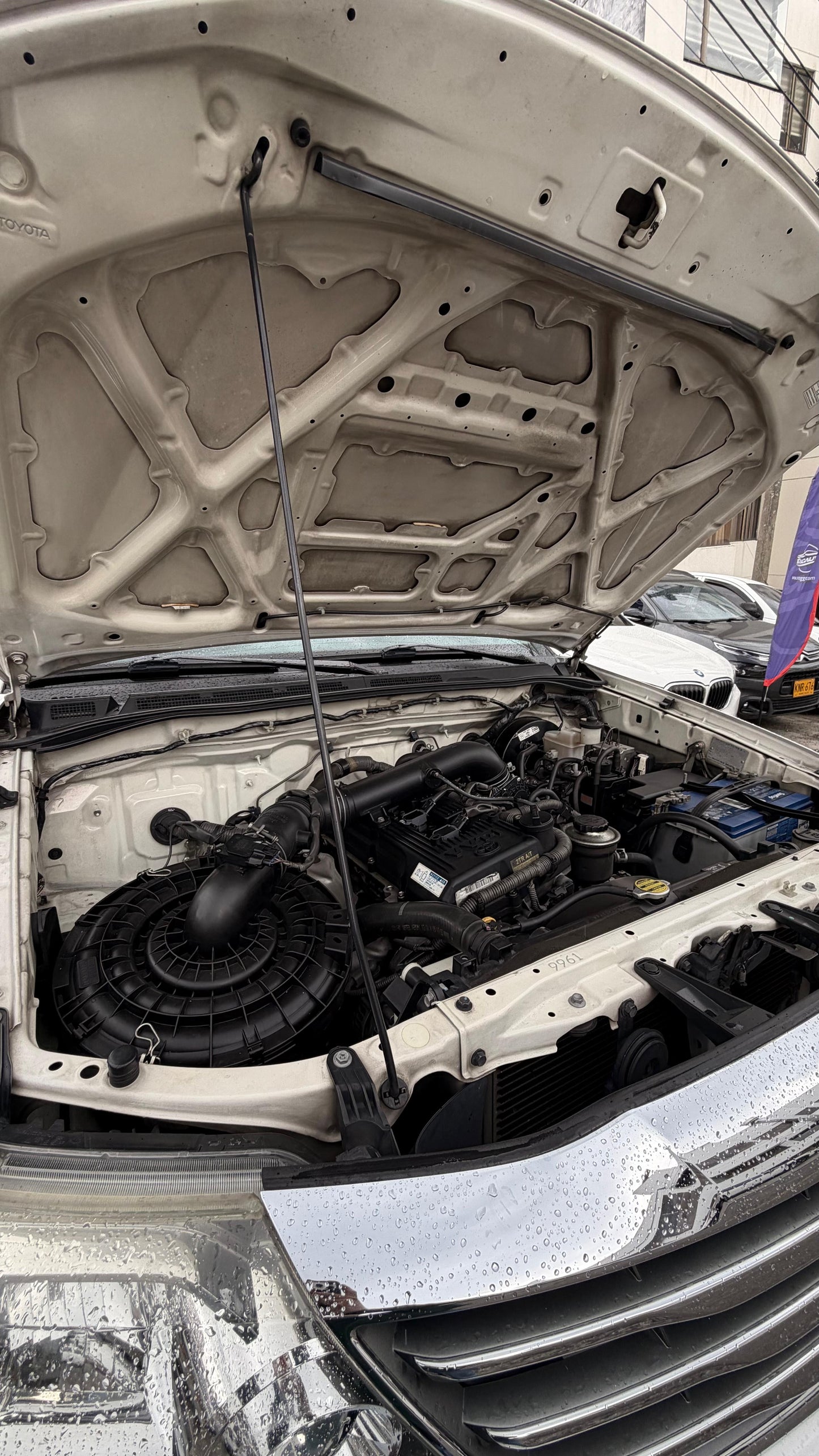 TOYOTA FORTUNER GASOLINA 4x2 2014 AUTOMÁTICA