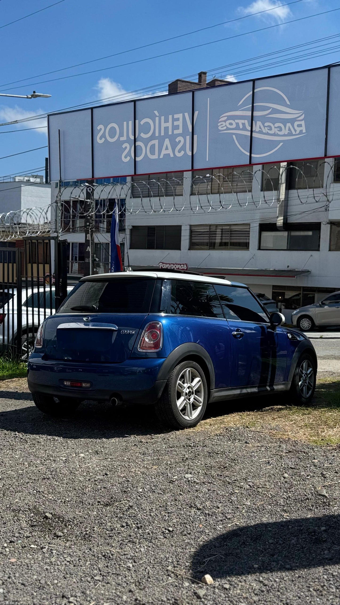 MINI COOPER R56 1.6 ASPIRADO 2013 AUTOMÁTICO