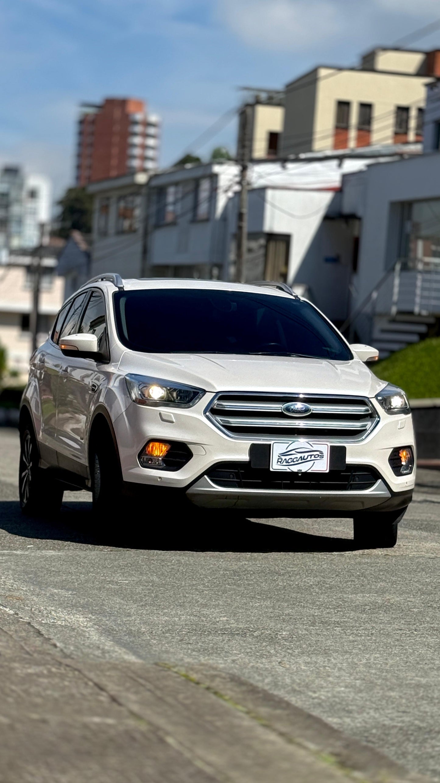 FORD ESCAPE TITANIUM 2.0 TURBO 4x4 ECO BOOST 2018 AUTOMÁTICA