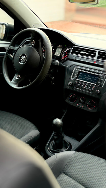 VOLKSWAGEN GOL TRENDLINE 1.6 2018 MECÁNICO