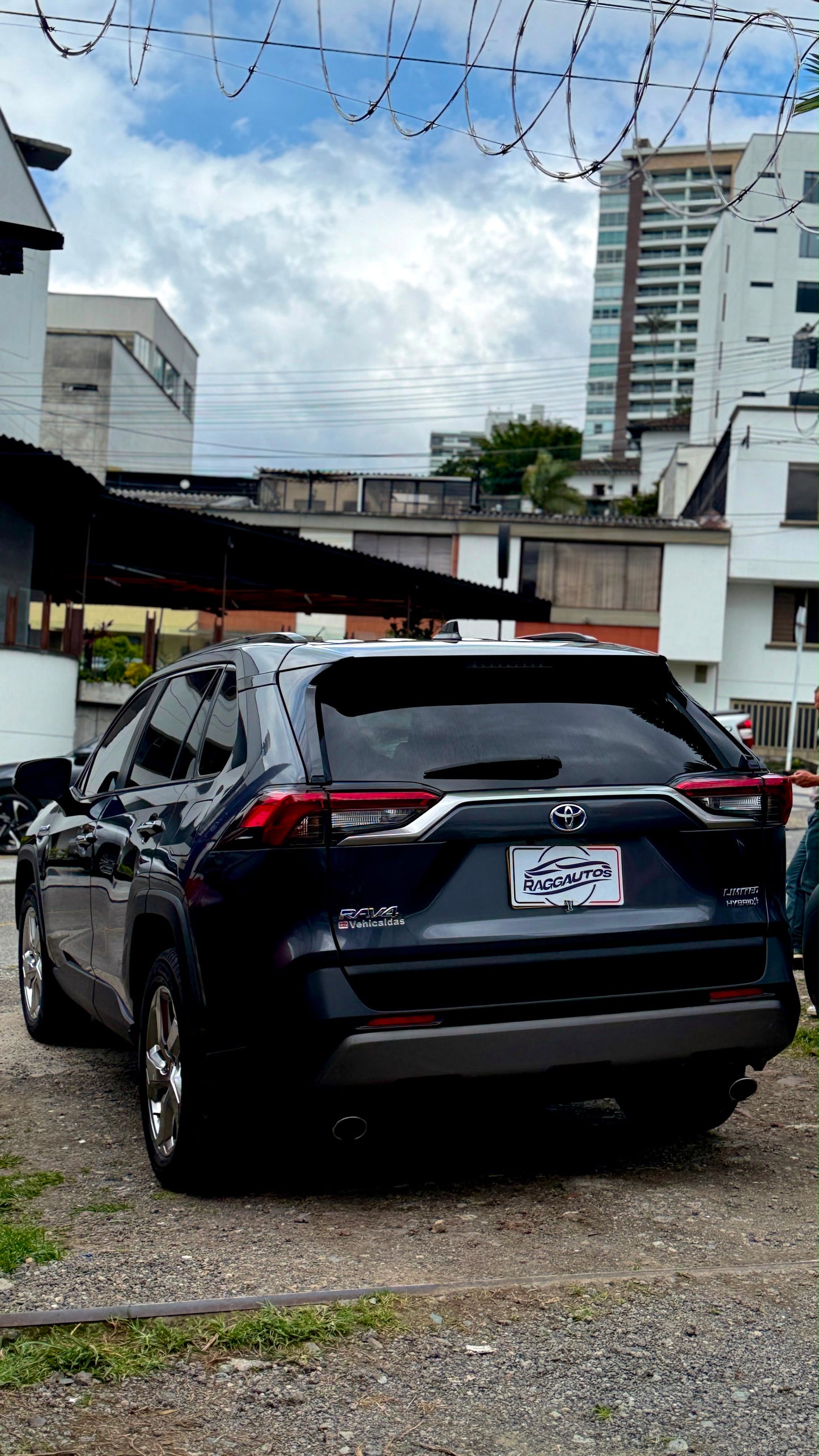 TOYOTA RAV4 LIMITED 2.5 HÍBRIDA 4x4 2021 AUTOMÁTICA