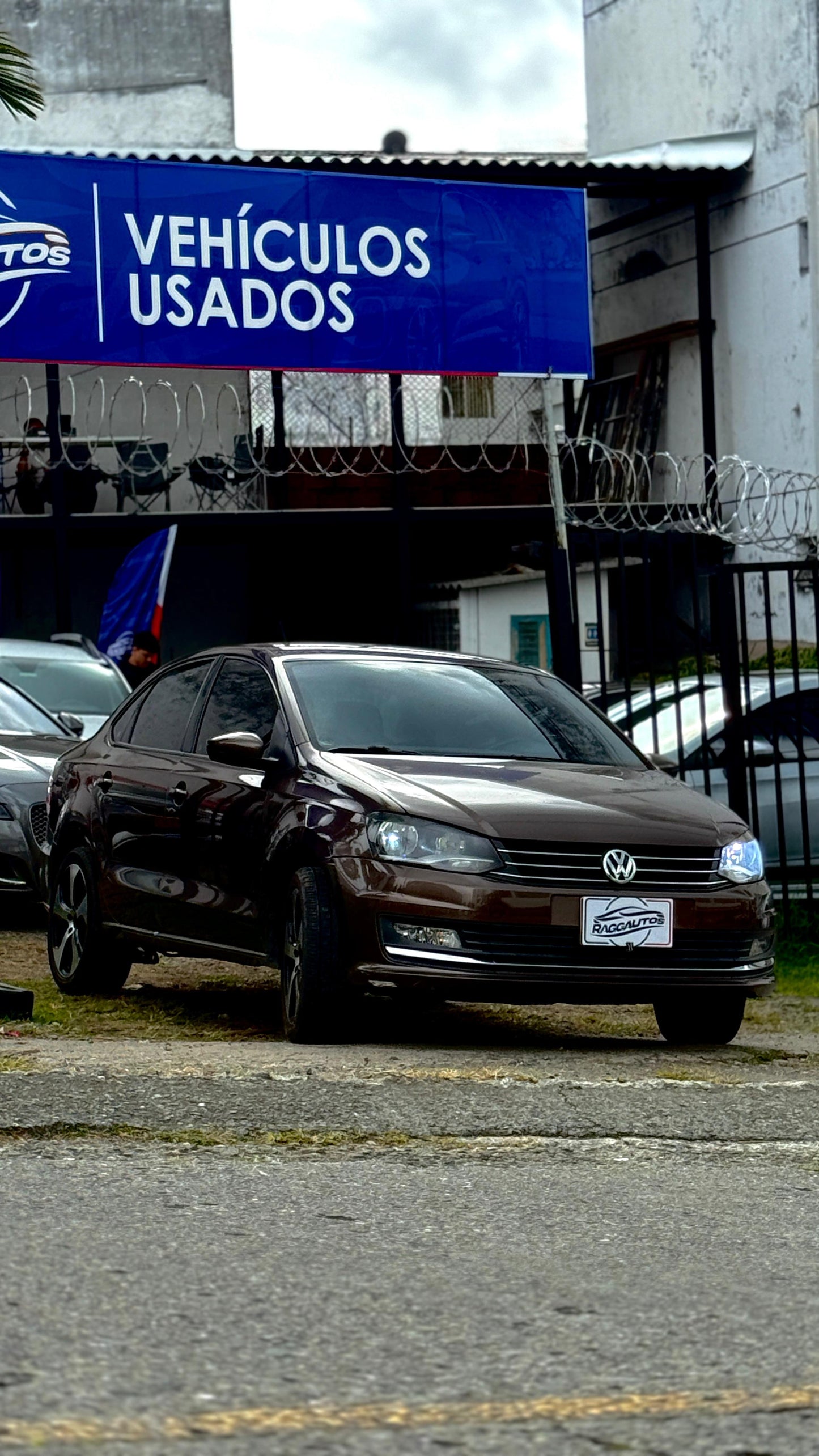 VOLKSWAGEN VENTO 1.6 2016 AUTOMÁTICO