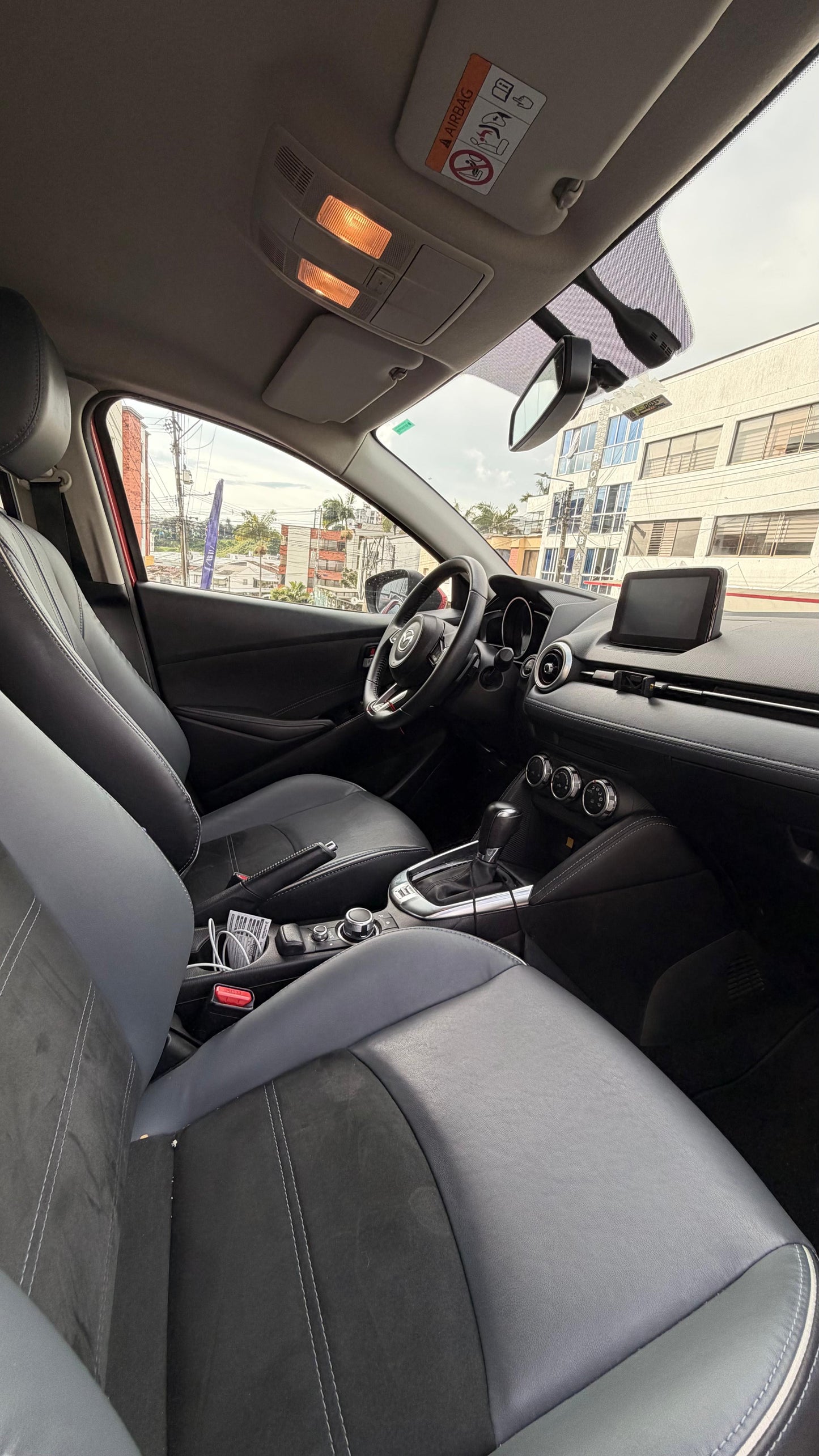 MAZDA 2 GRAND TOURING LX 1.5 2023 AUTOMÁTICO
