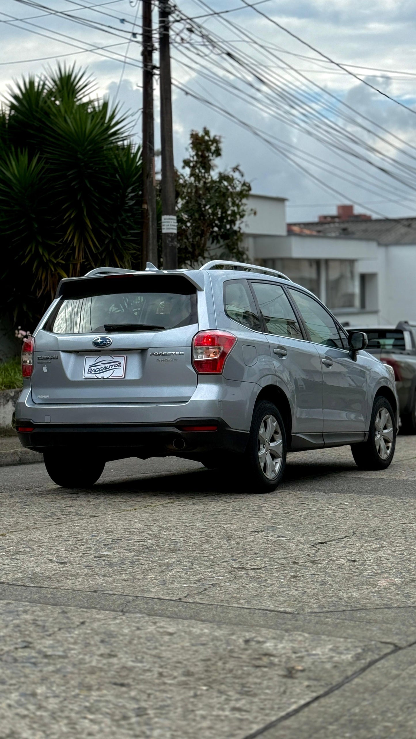 SUBARU FORESTER PREMIUM 2.0 4x4 2015 AUTOMÁTICA