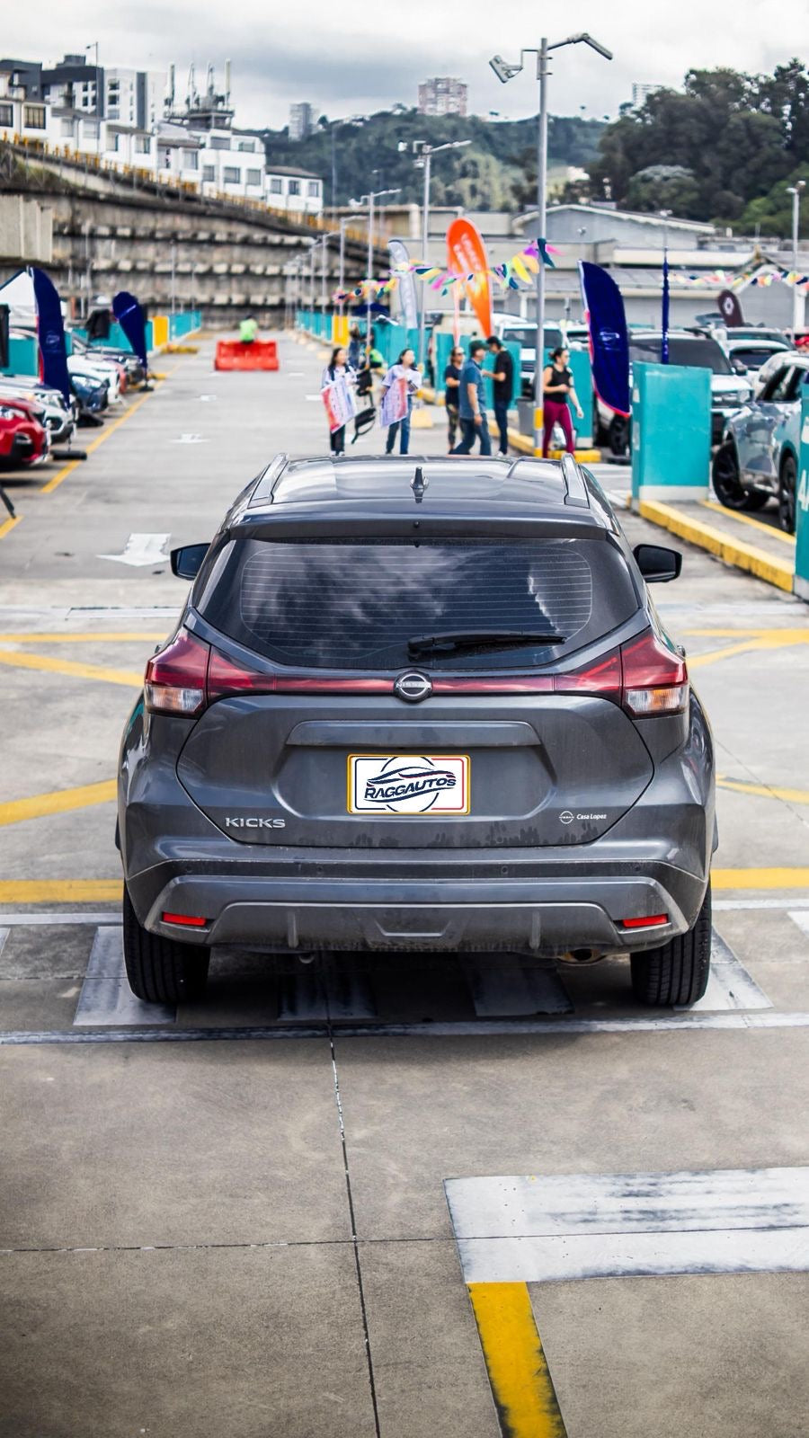 NISSAN KICKS EXCLUSIVE 1.6 2025 AUTOMÁTICA