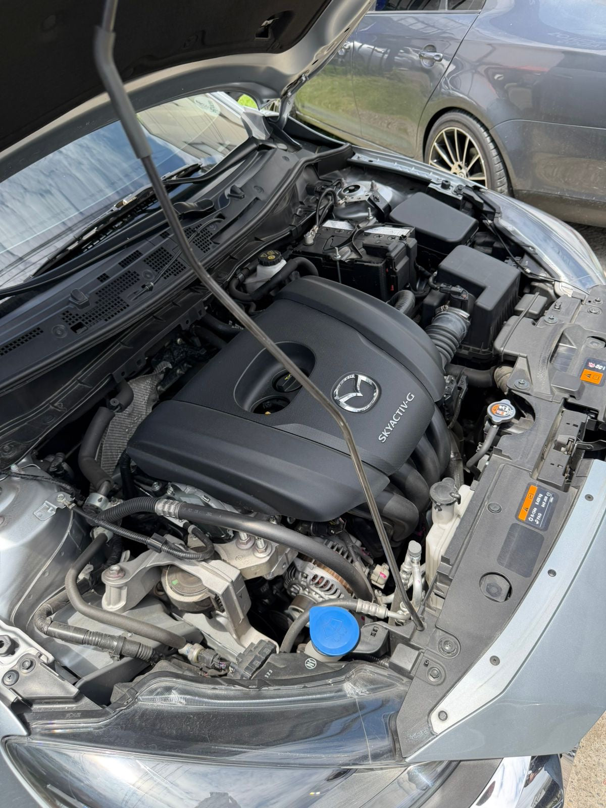 MAZDA 2 HATCHBACK SKYACTIV-G 1.5 2023 AUTOMÁTICO