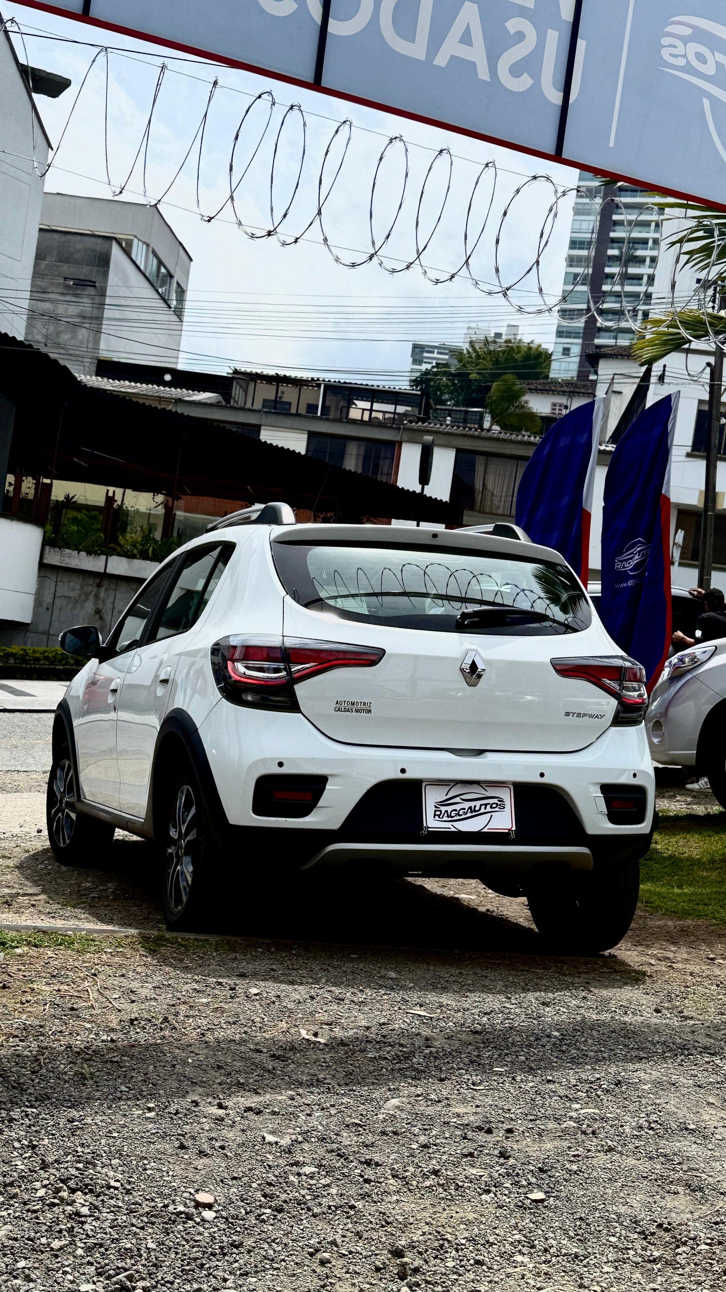 RENAULT SANDERO STEPWAY DYNAMIQUE 2020 AUTOMÁTICO