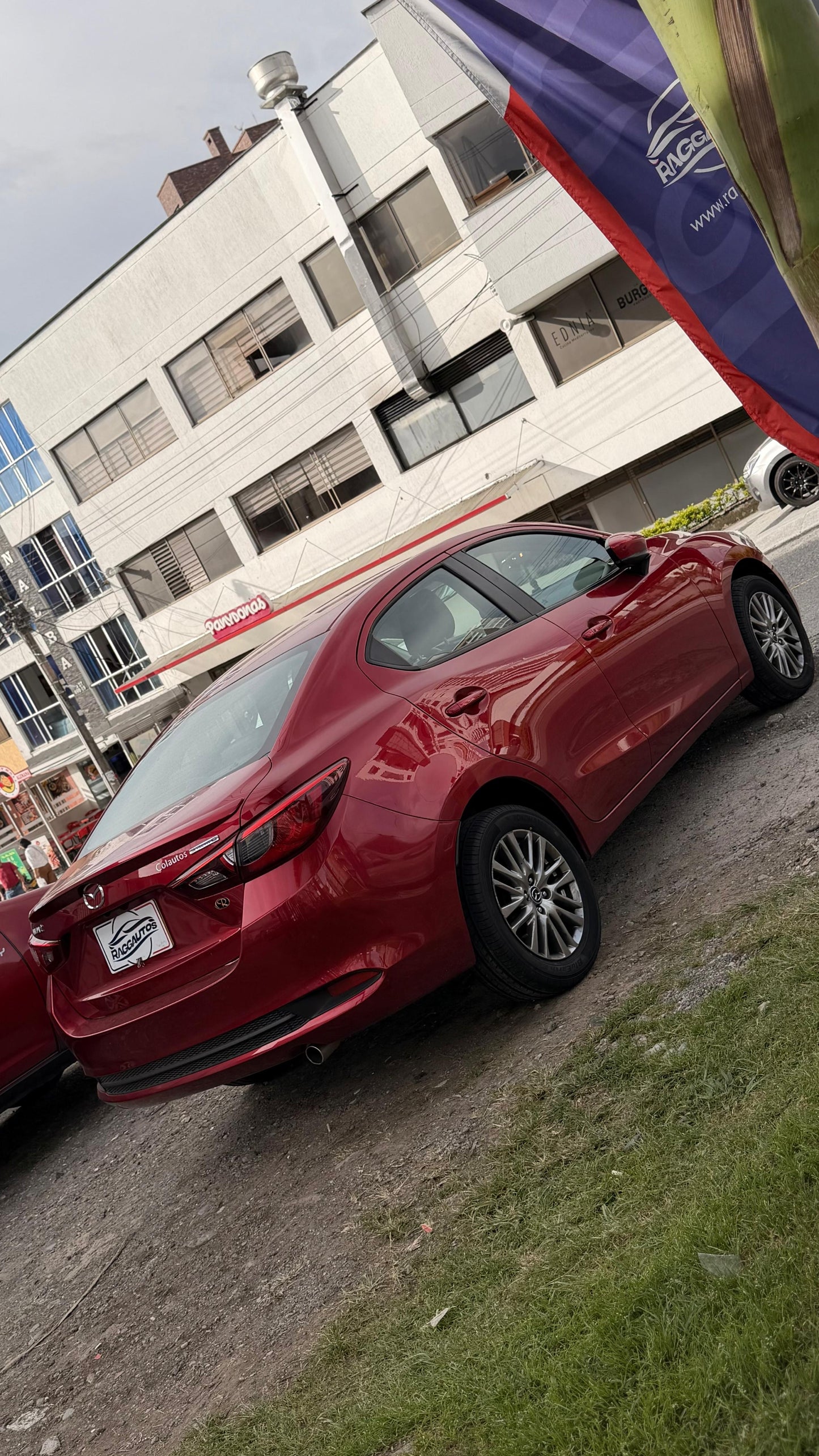 MAZDA 2 GRAND TOURING LX 1.5 2023 AUTOMÁTICO