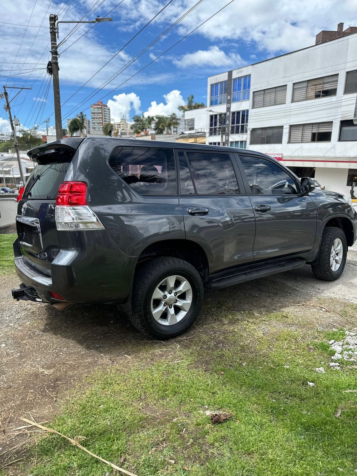 TOYOTA PRADO TX 4.0 GASOLINA 2011 AUTOMATICA