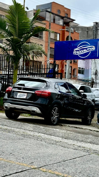 MERCEDES BENZ GLA200 1.6 TURBO 2020 AUTOMÁTICA