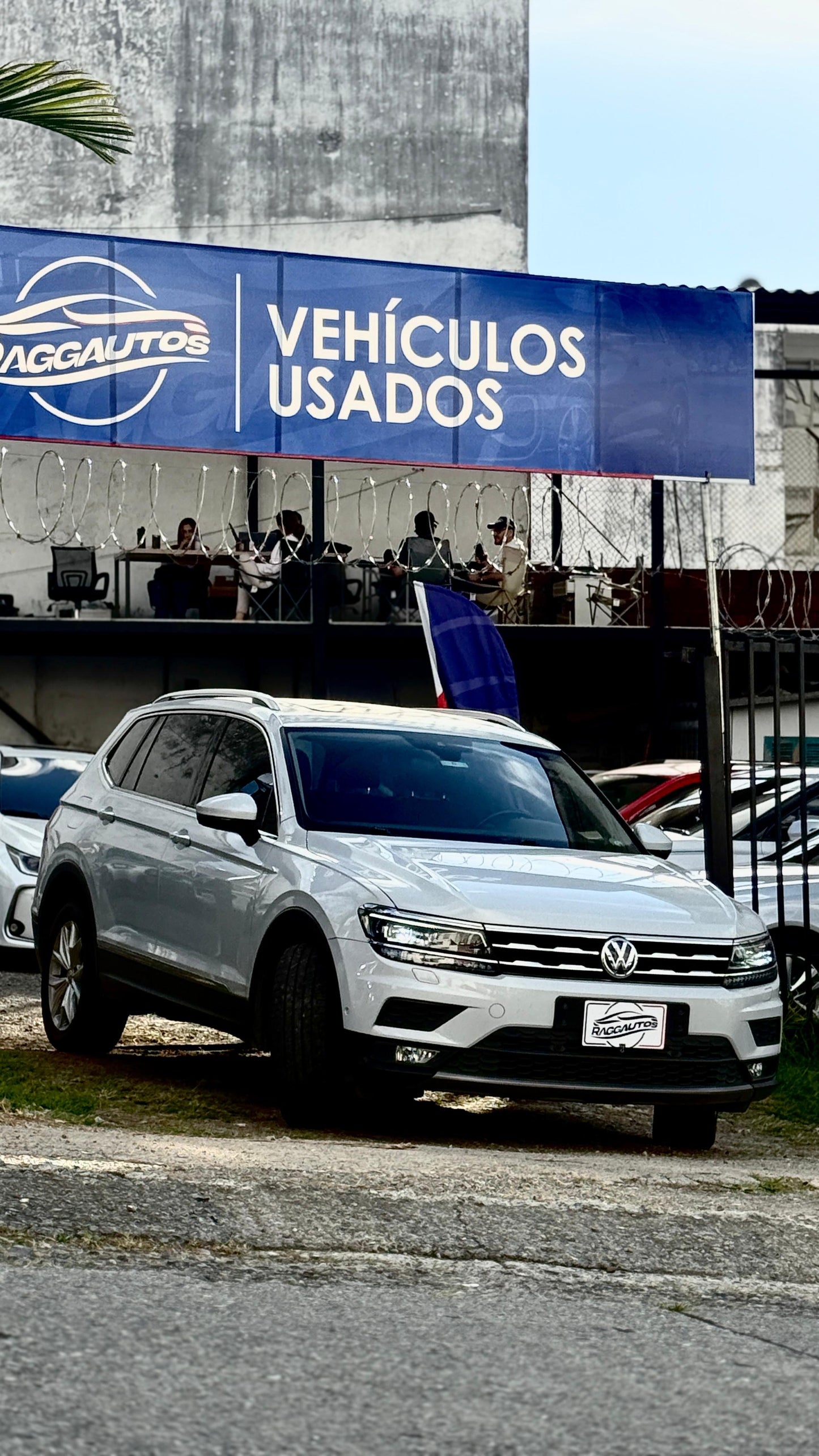 VOLKSWAGEN TIGUAN COMFORTLINE 2.0 TURBO 4x4 2018 AUTOMÁTICA