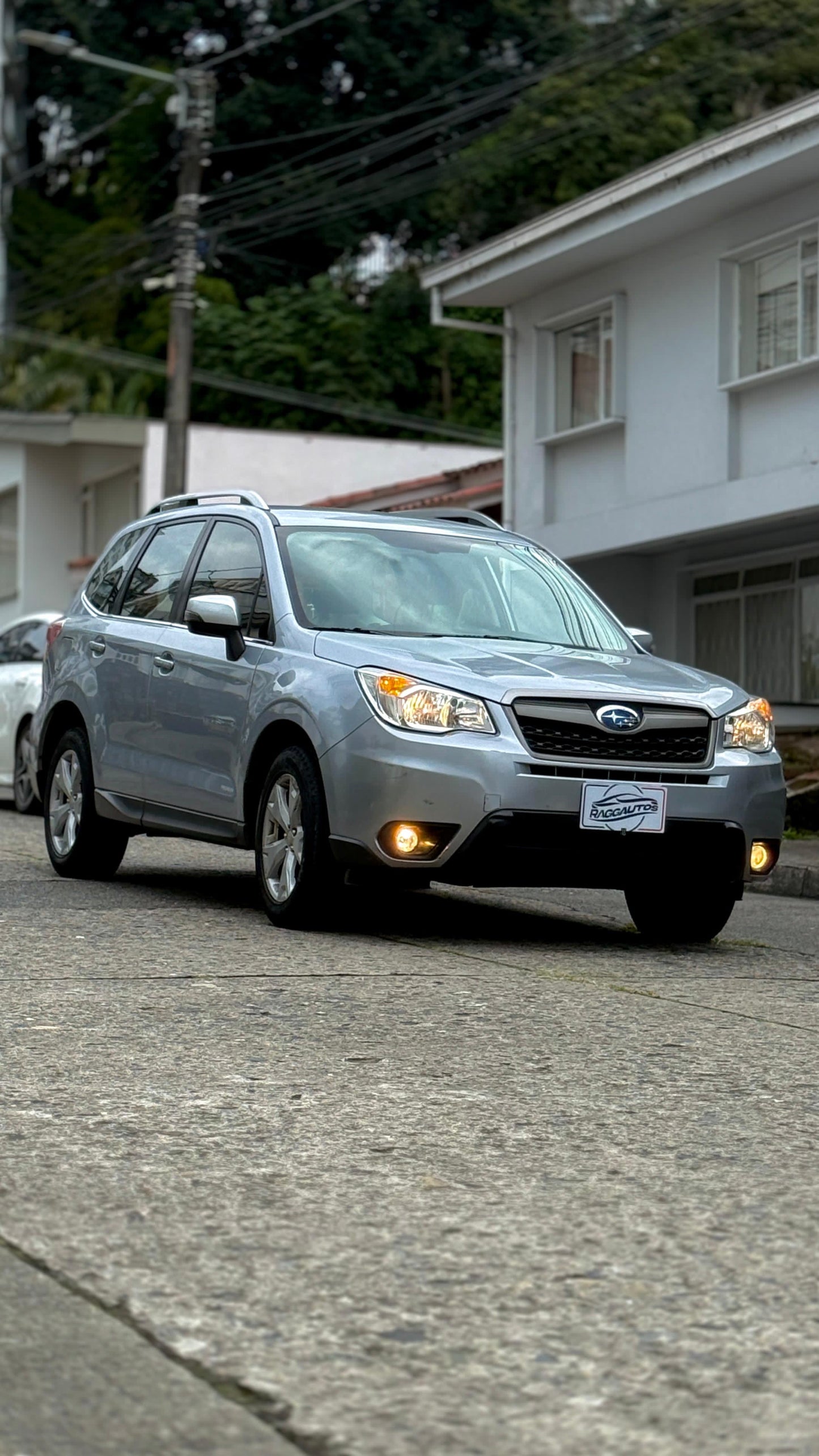 SUBARU FORESTER PREMIUM 2.0 4x4 2015 AUTOMÁTICA