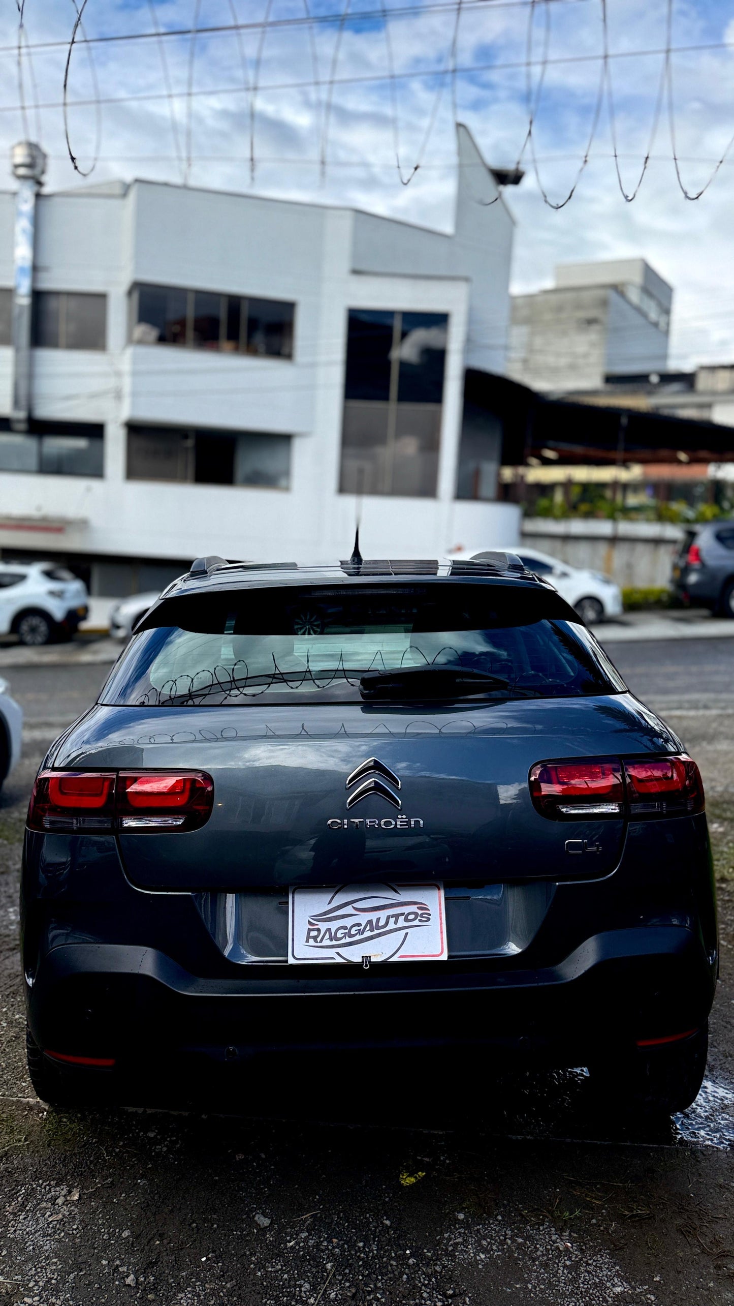 CITROEN C4 CACTUS FEEL 1.6 2023 AUTOMÁTICA