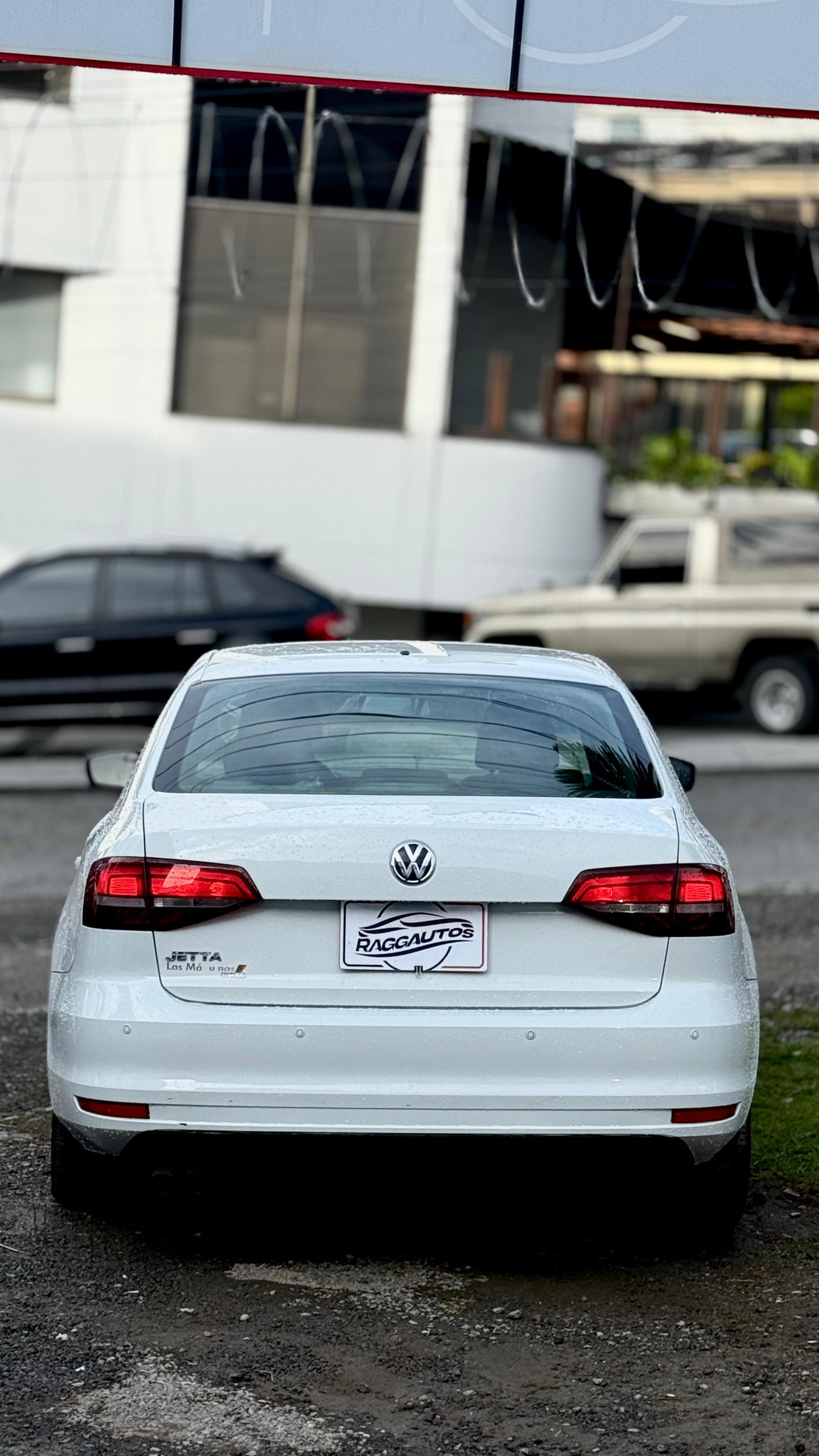 VOLKSWAGEN JETTA TRENDLINE 2.0 2018 AUTOMÁTICO