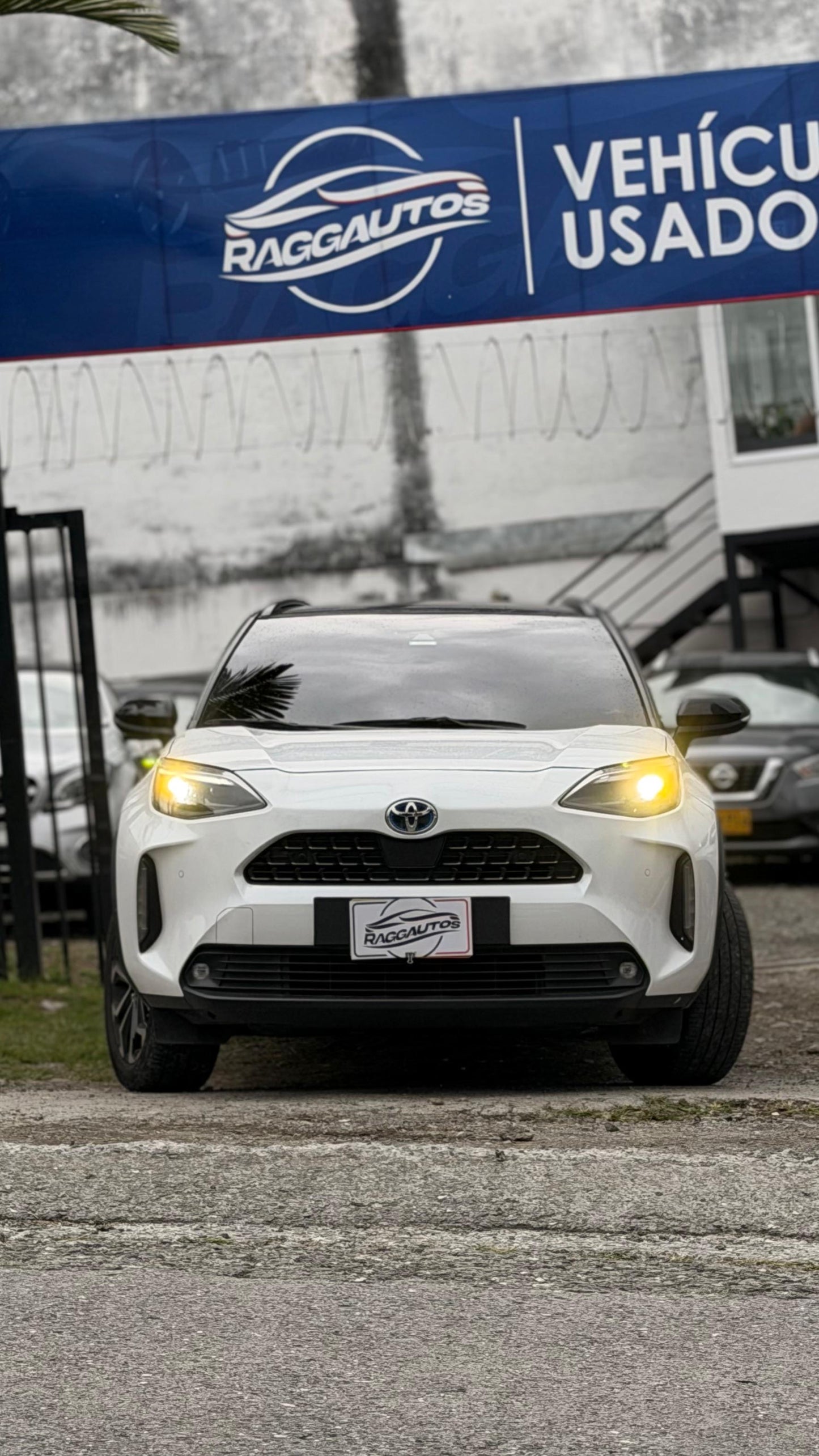 TOYOTA YARIS CROSS FULL HÍBRIDA 2023 AUTOMÁTICA