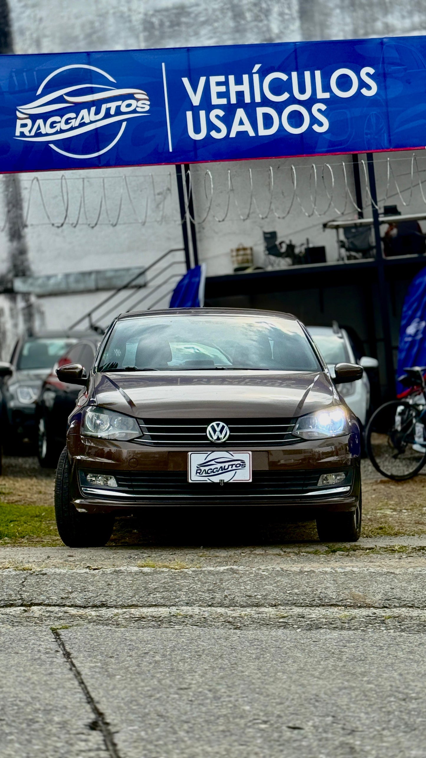 VOLKSWAGEN VENTO 1.6 2016 AUTOMÁTICO