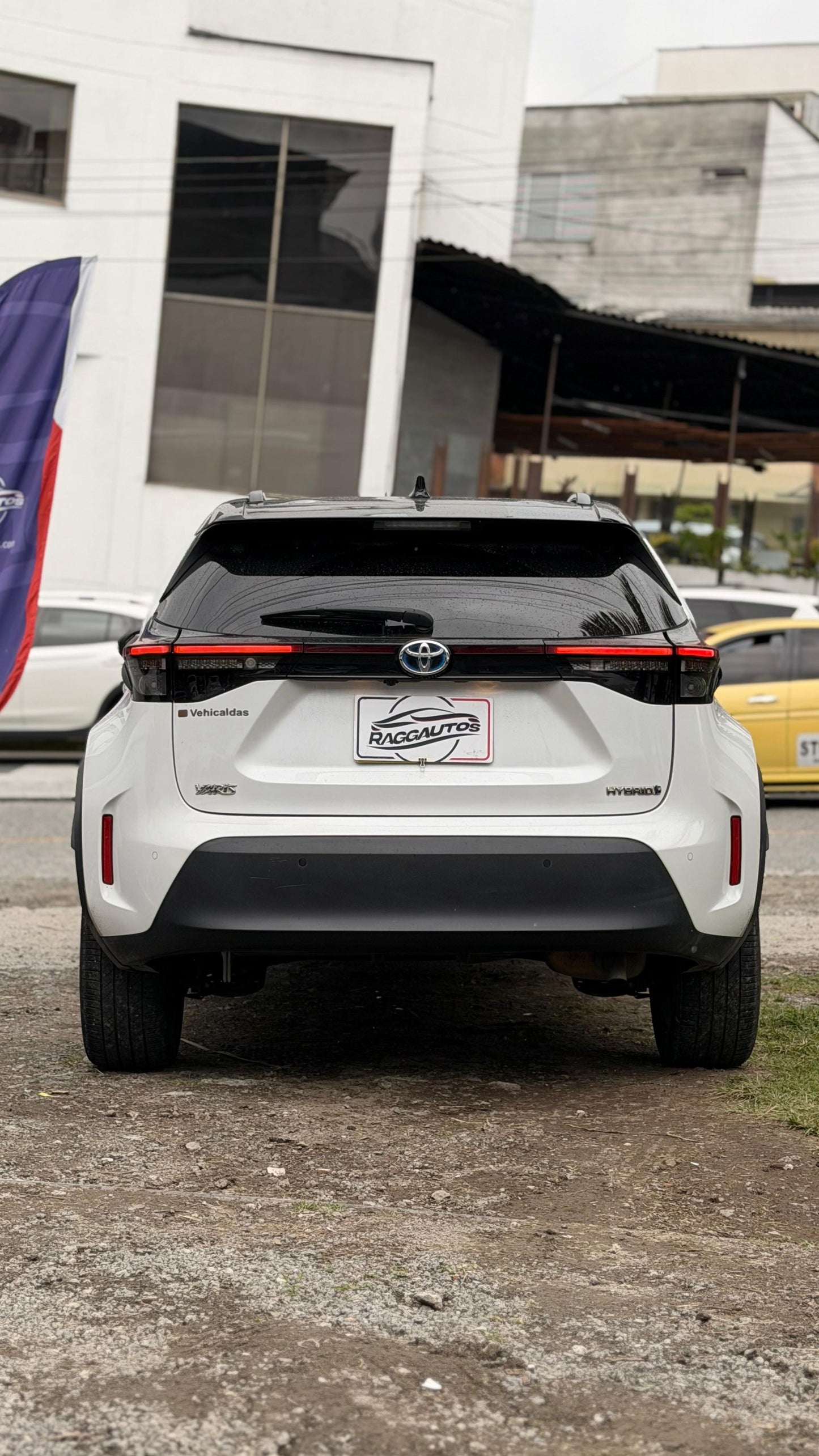 TOYOTA YARIS CROSS FULL HÍBRIDA 2023 AUTOMÁTICA