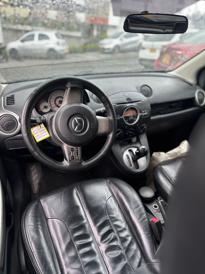MAZDA 2 1.5 2009 AUTOMÁTICO
