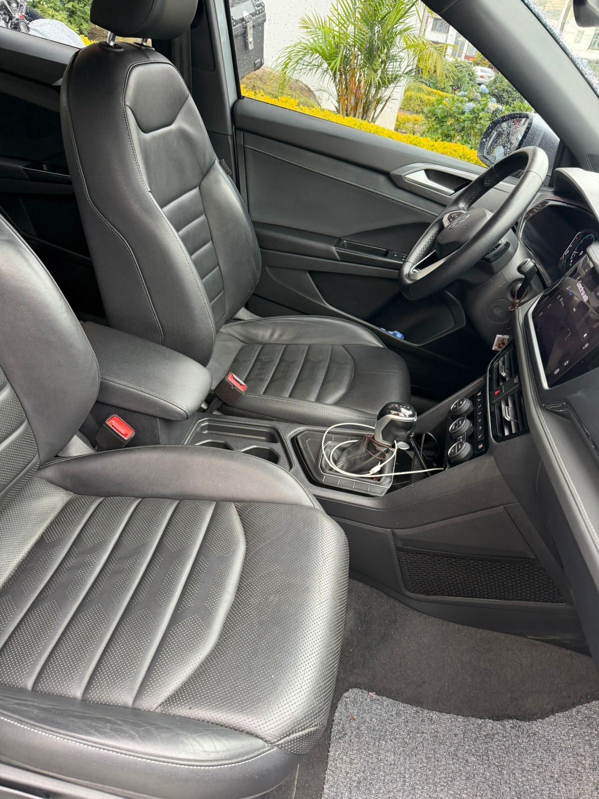 VOLKSWAGEN TAOS HIGHLINE 1.4 TURBO 2022 AUTOMÁTICA