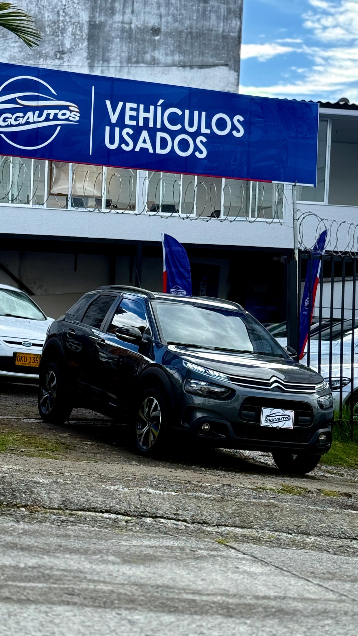 CITROEN C4 CACTUS FEEL 1.6 2023 AUTOMÁTICA