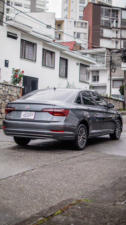 VOLKSWAGEN JETTA HIGHLINE TSI 1.4 2019 AUTOMÁTICO