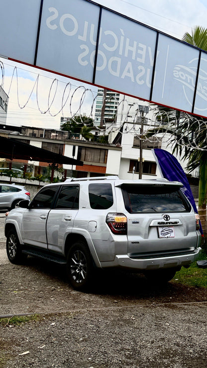 TOYOTA 4RUNNER SR5 4.0 2022 AUTOMÁTICA