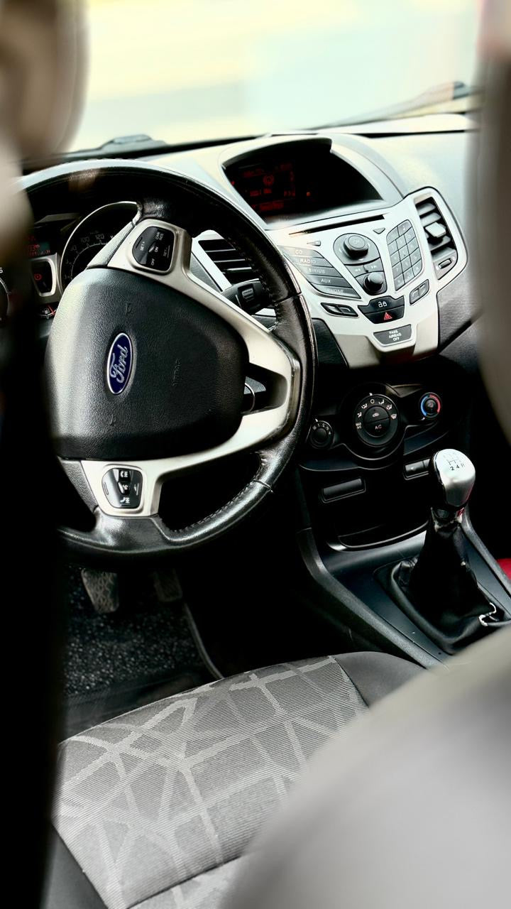 FORD FIESTA TITANIUM HATCHBACK 1.6 2013 AUTOMÁTICO