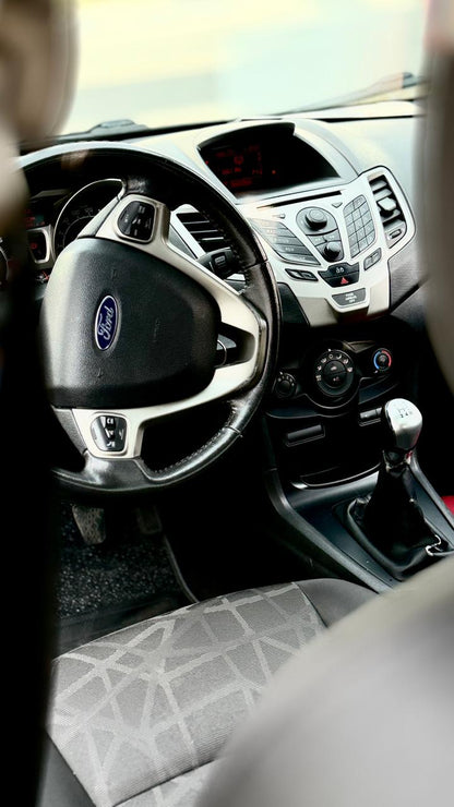 FORD FIESTA TITANIUM HATCHBACK 1.6 2013 AUTOMÁTICO