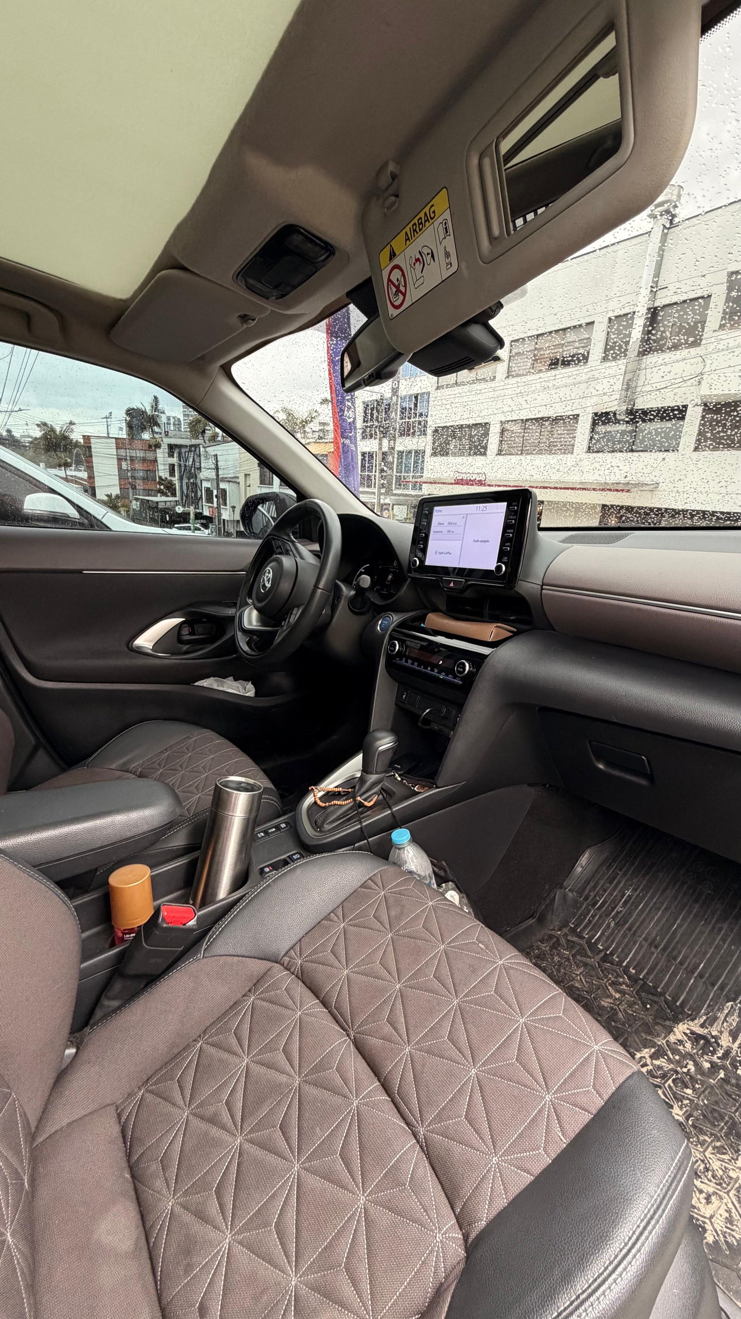 TOYOTA YARIS CROSS FULL HÍBRIDA 2023 AUTOMÁTICA