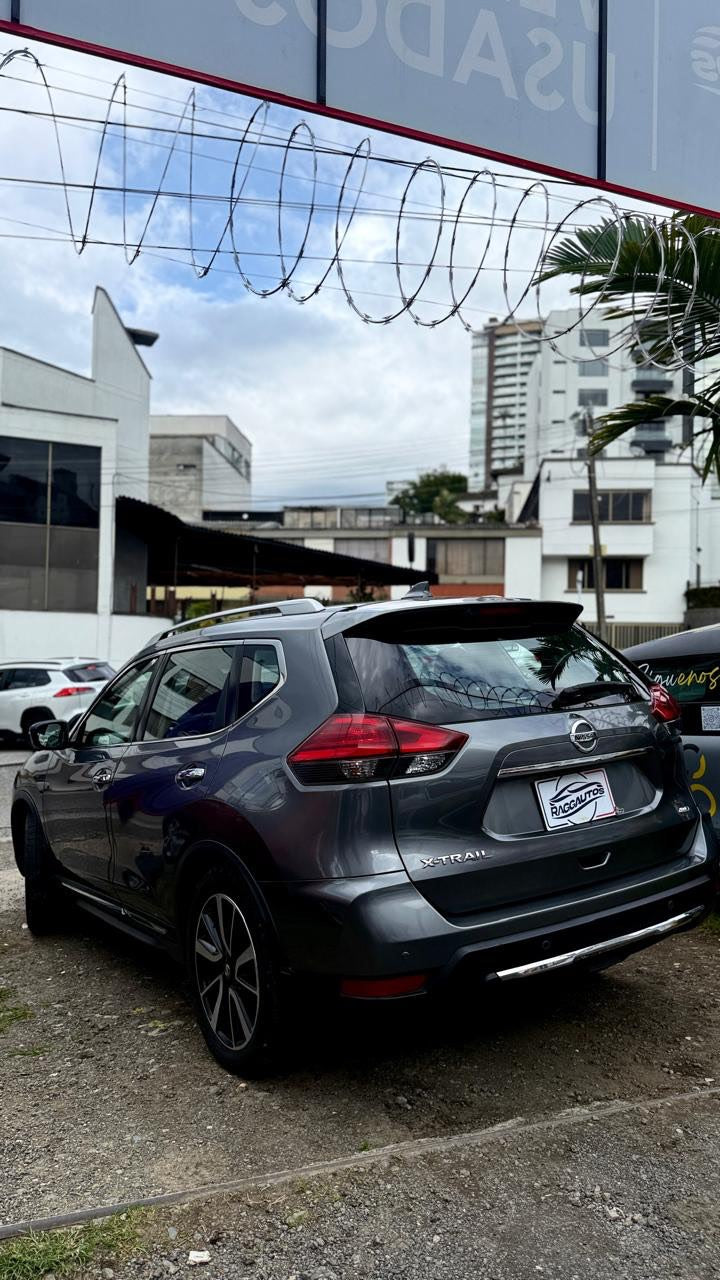 NISSAN X-TRAIL T32 EXCLUSIVE 2.5 4x4 2018 AUTOMÁTICA