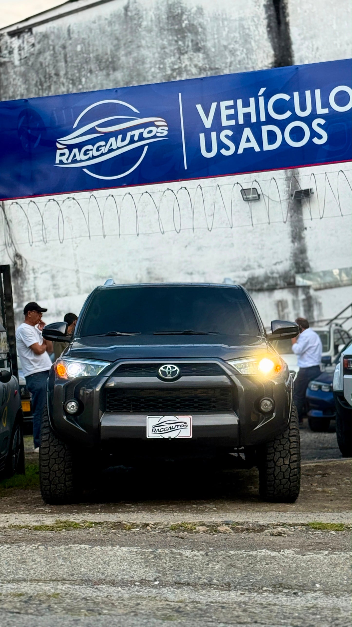 TOYOTA 4RUNNER SR5 4.0 4x4 2016 AUTOMÁTICA