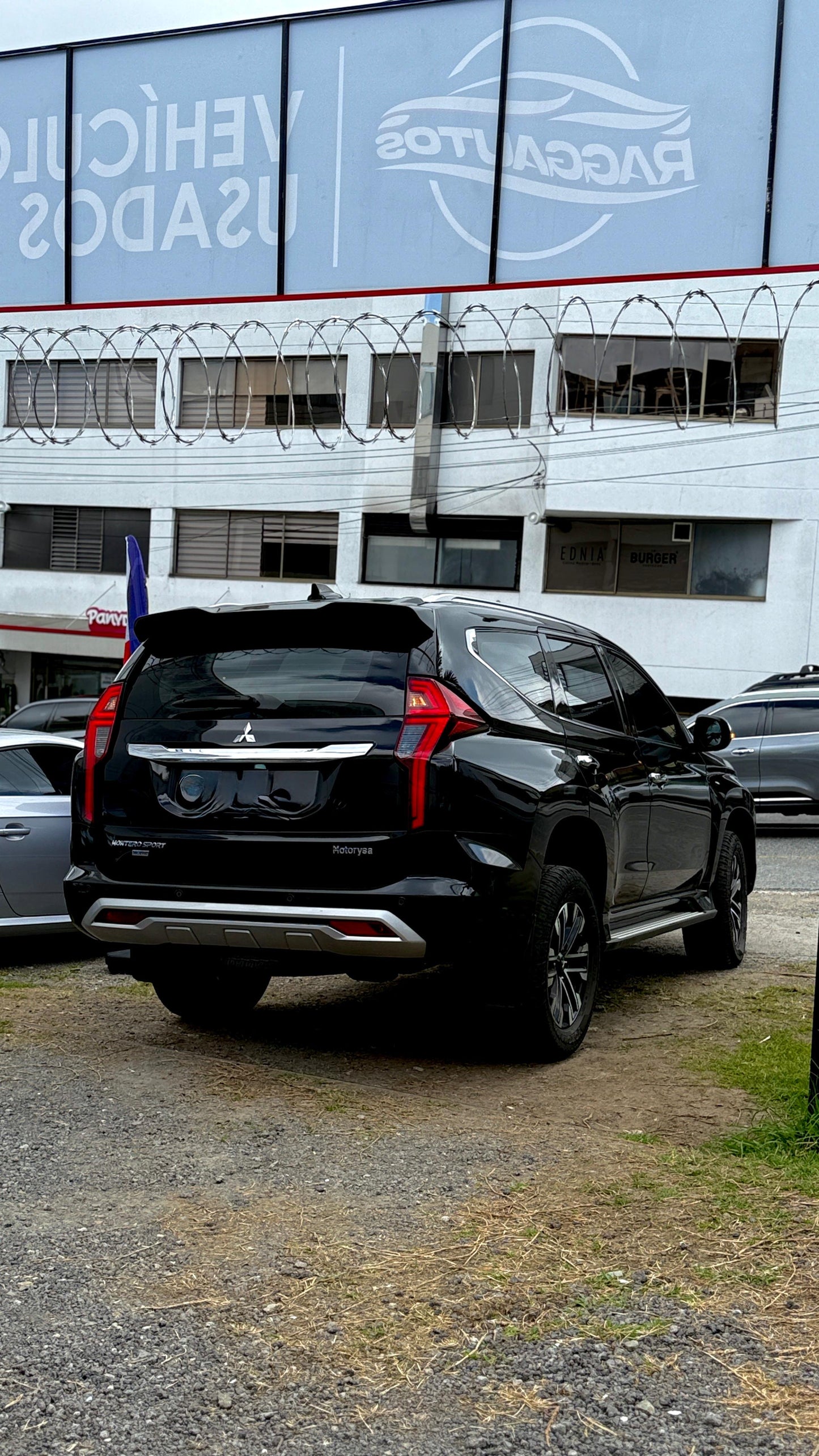 MITSUBISHI MONTERO SPORT 4x4 2.5 DIESEL 2023 AUTOMÁTICA