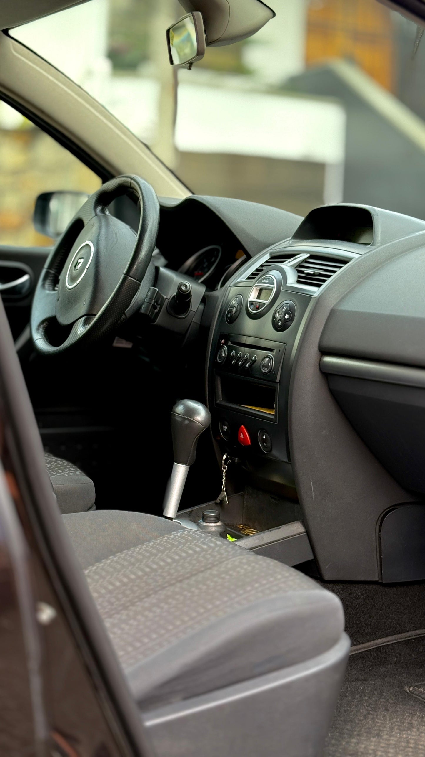 RENAULT MEGANE FASE 2 2.0 2007 AUTOMÁTICO