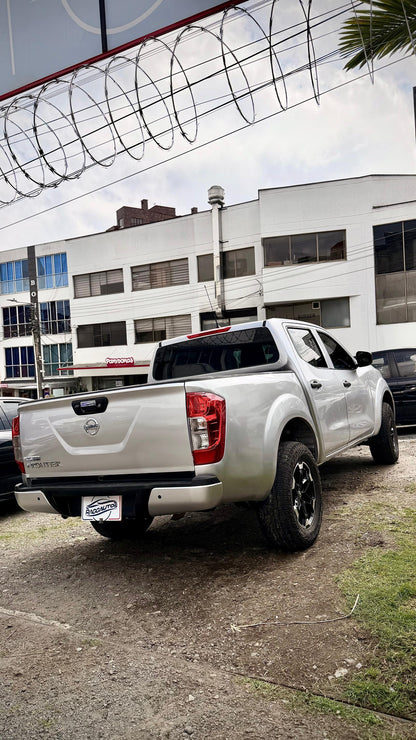 NISSAN FRONTIER NP300 2.5 GASOLINA 4x2 2020 MECÁNICA