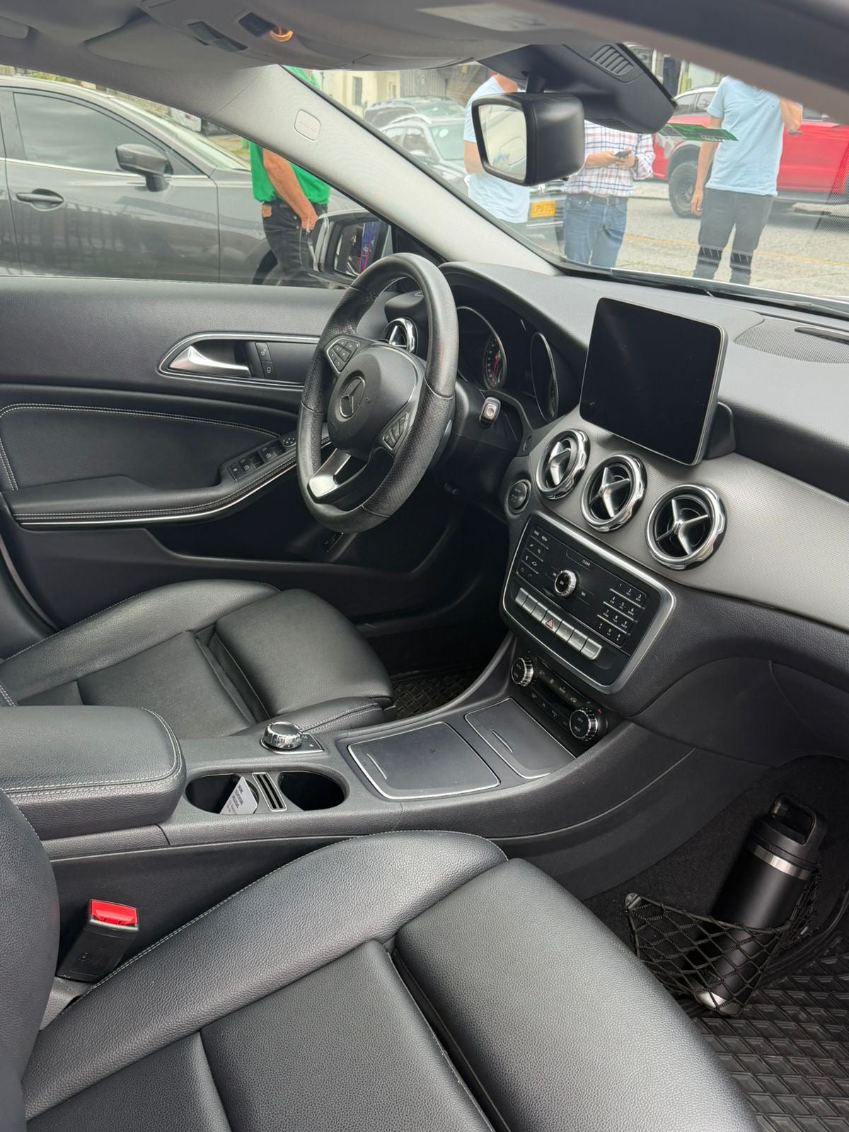 MERCEDES BENZ GLA200 1.6 TURBO 2020 AUTOMÁTICA