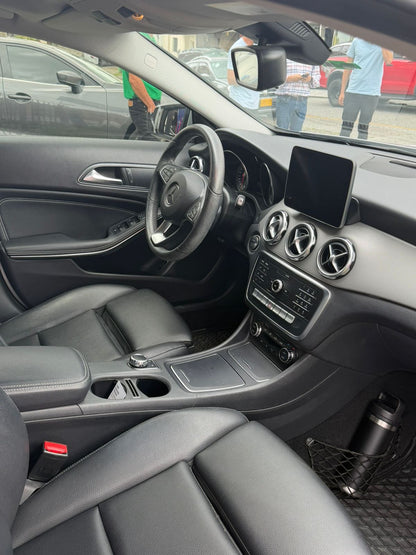 MERCEDES BENZ GLA200 1.6 TURBO 2020 AUTOMÁTICA