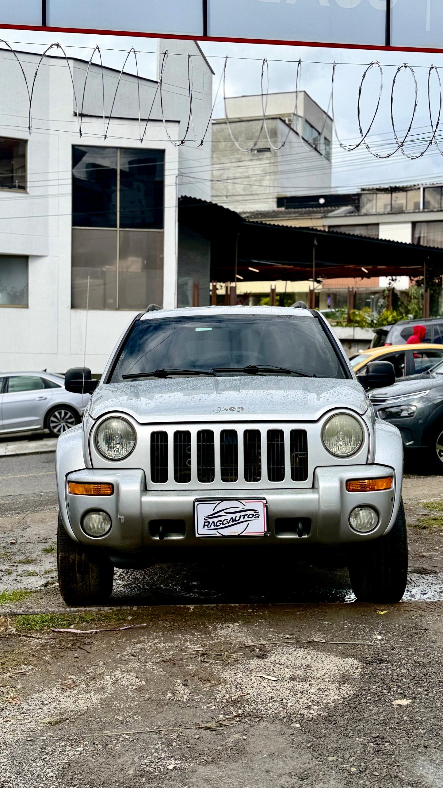 JEEP CHEROKEE LIBERTY 3.7 4x4 2004 AUTOMÁTICA