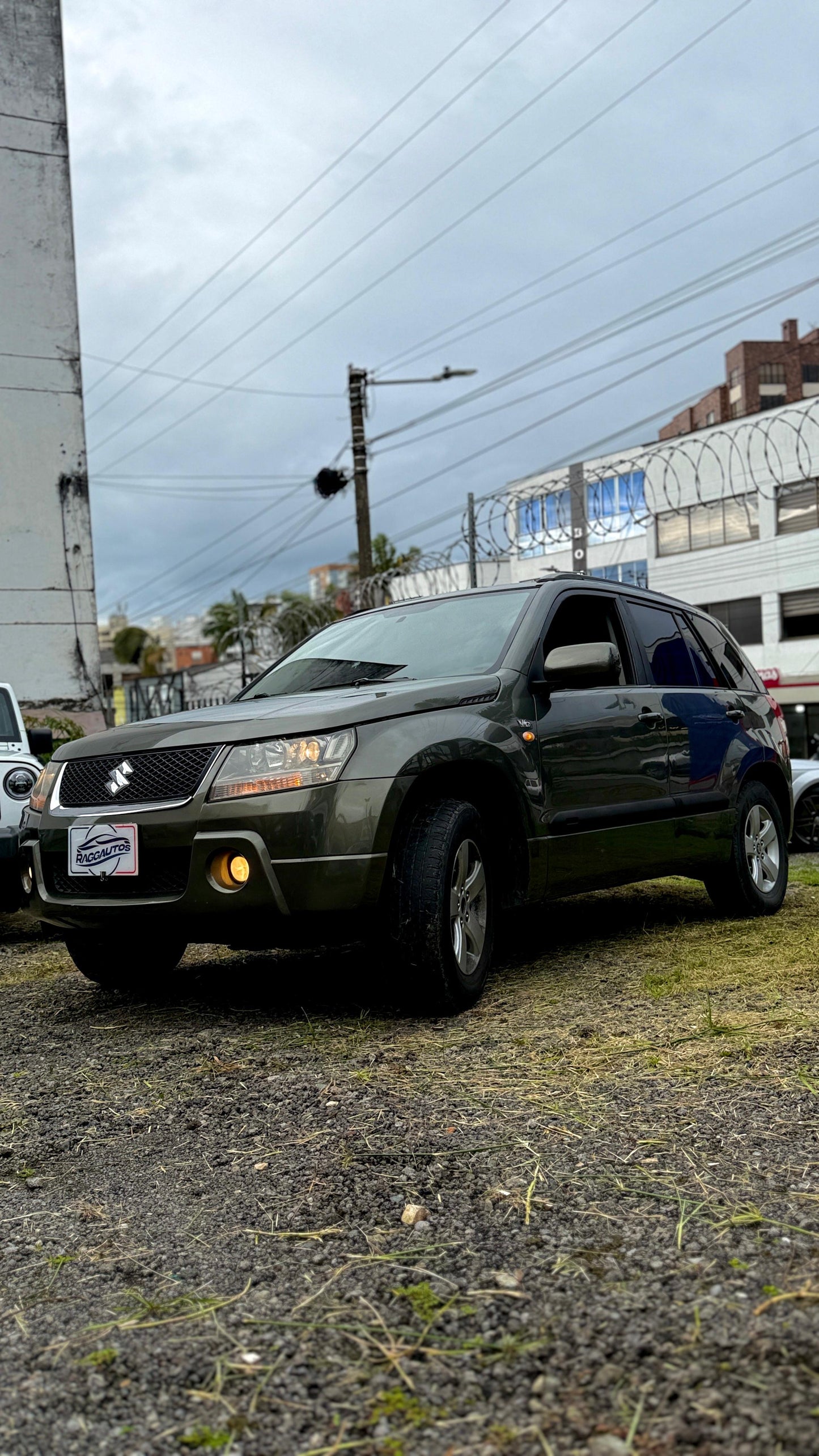 SUZUKI GRAND VITARA SZ 4x4 2010 AUTOMÁTICA