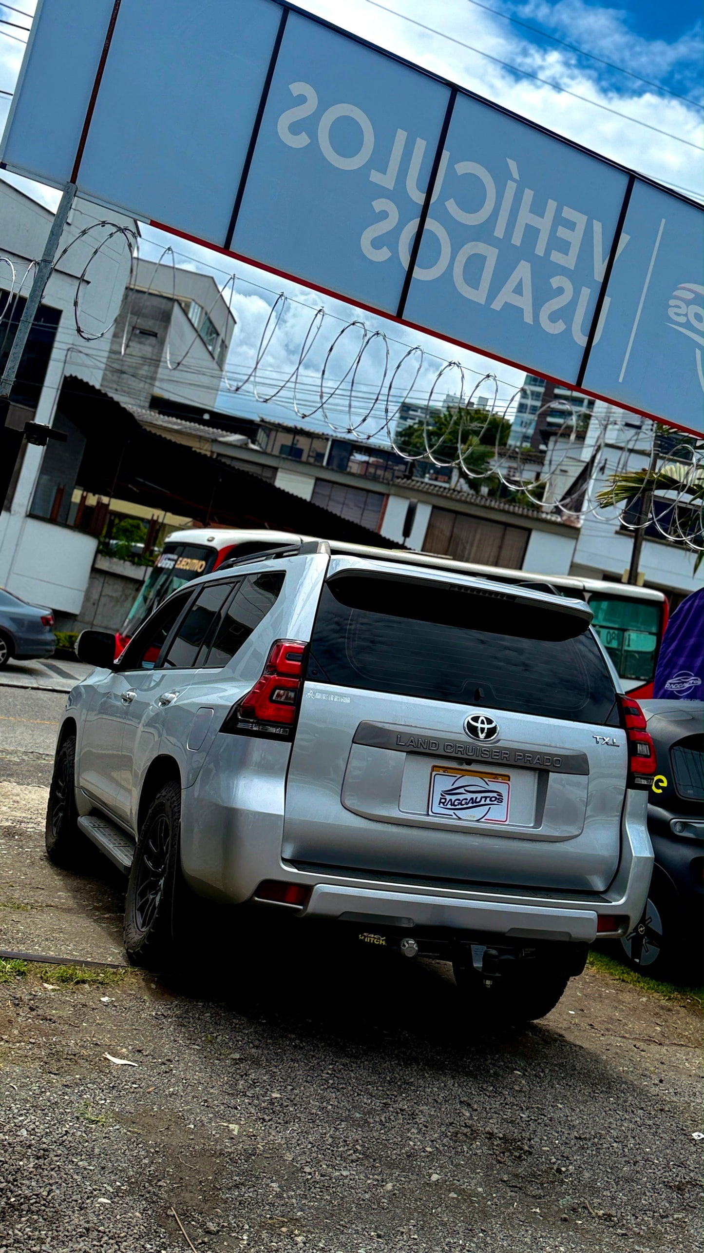 TOYOTA PRADO TXL 4.0 2023 AUTOMÁTICA