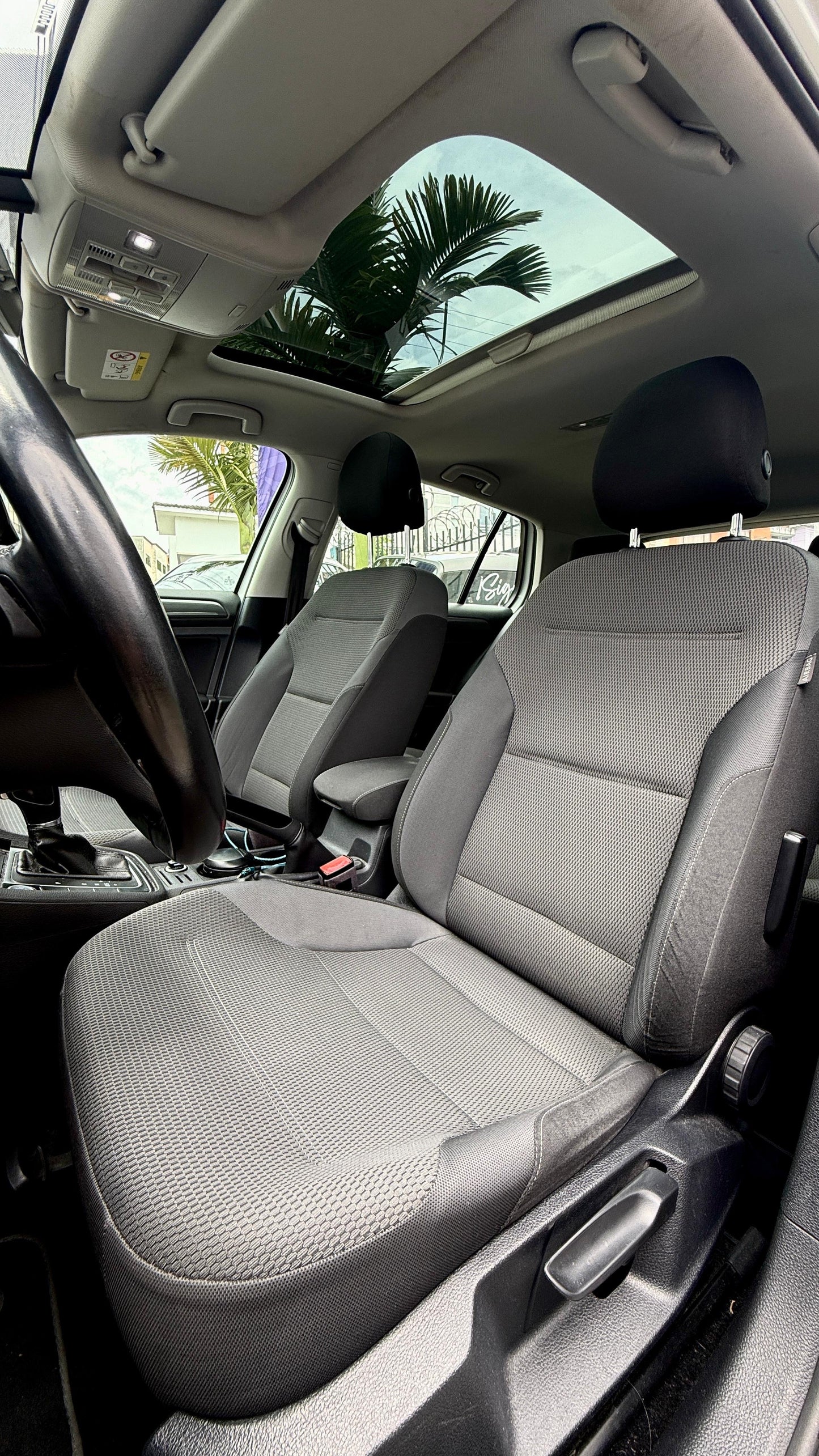 VOLKSWAGEN GOLF COMFORTLINE 1.4 TSI 2020 AUTOMÁTICO