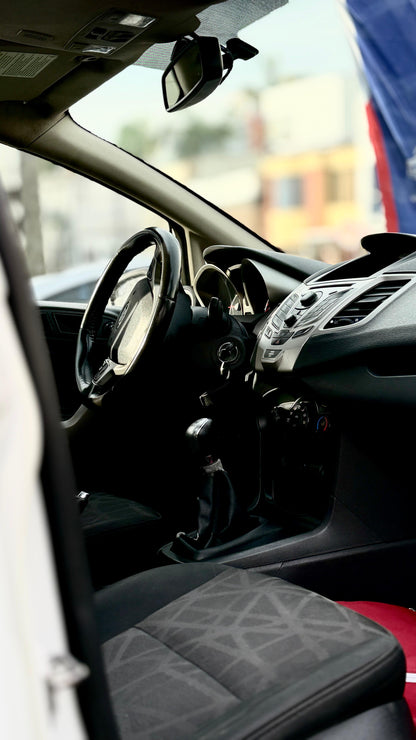 FORD FIESTA TITANIUM HATCHBACK 1.6 2013 AUTOMÁTICO