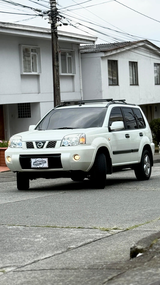 NISSAN XTRAIL CLASSIC 2.5 GASOLINA 2013 AUTOMÁTICA