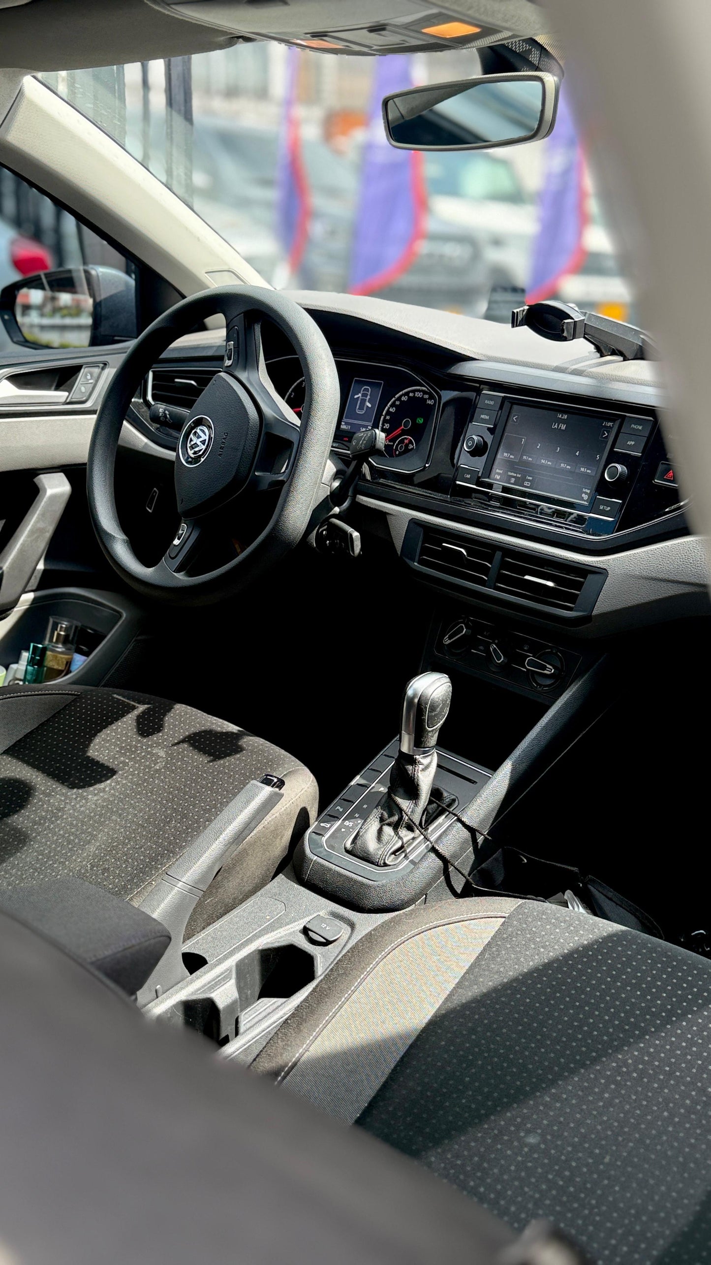 VOLKSWAGEN POLO COMFORTLINE 1.6 MSI 2020 AUTOMÁTICO