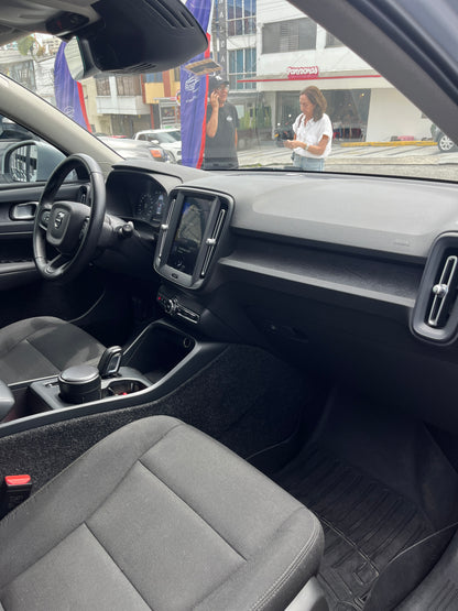 VOLVO XC40 T4 2.0 TURBO 4x2 2021 AUTOMÁTICA